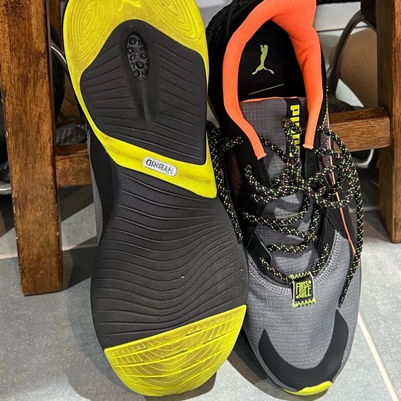 Puma, size 11, minor uses, - Picture 3 of 3